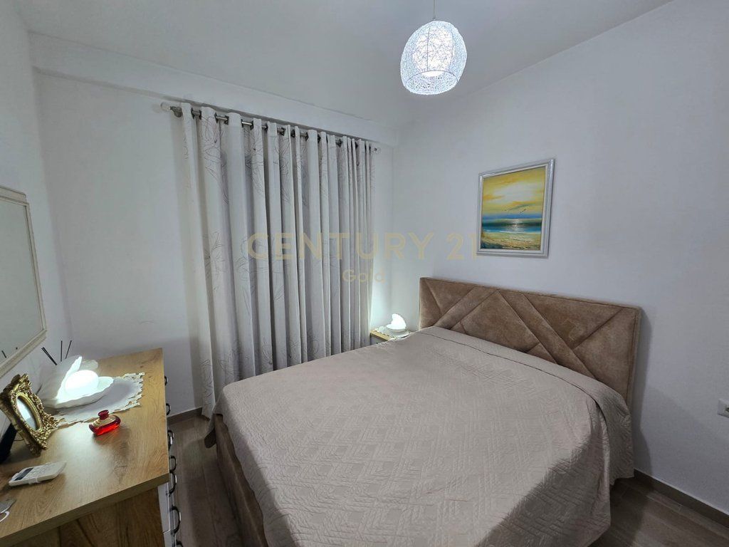 APARTAMENT 2+1 PER QERA PRANE HOTEL MONDIAL !