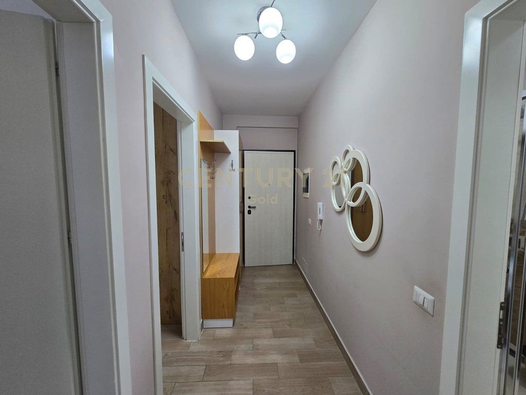 APARTAMENT 2+1 PER QERA PRANE HOTEL MONDIAL !