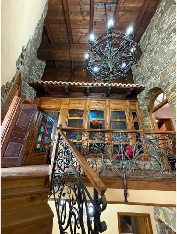 Luxury Stone Villa in Ndroq 950,000 €