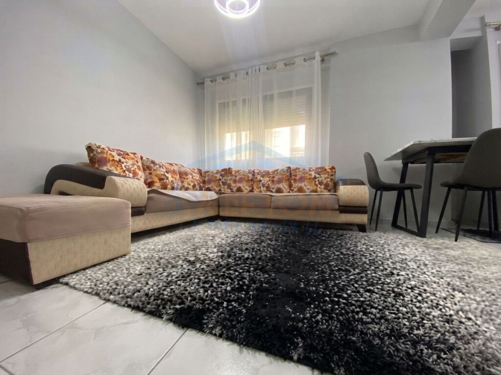Qera, Apartament 1+1+Post Parkimi, Shkolla e Baletit, Tiranë.