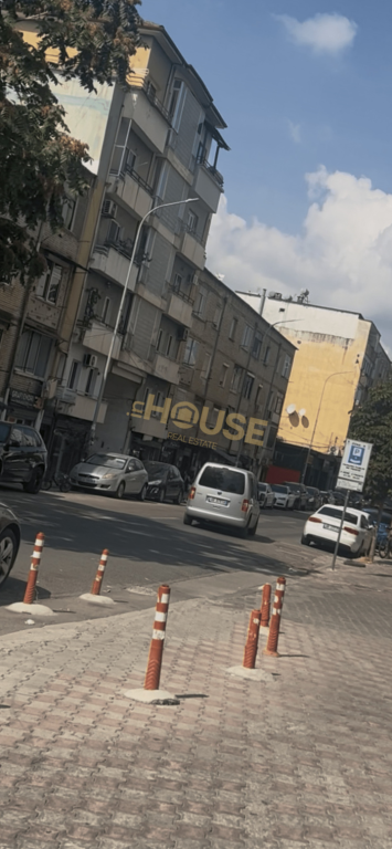 APARTAMENT 3+1 ( I KTHYER NE 2+1) NE SHITJE NE OXHAK