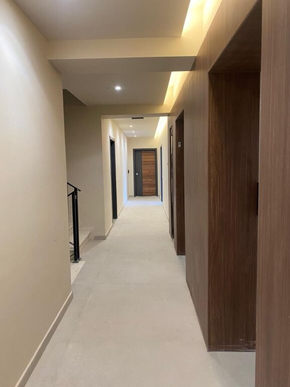 Ndarje Ambient Zyre - Top Location M.Shyre / E investuar &amp;Mobiluar.