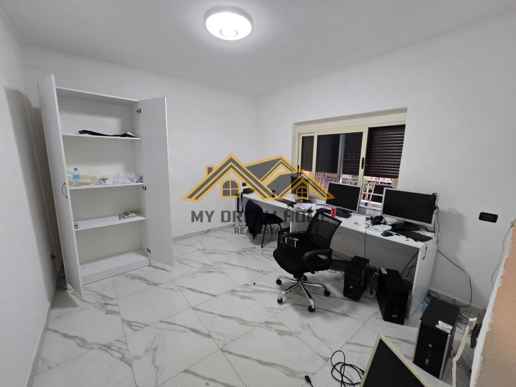 APARTAMENT 1+1 PER SHITJE TEK SHKOLLA 2 GJELAT DURRES!