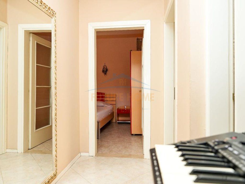 Affitto, Appartamento 3+1+2, Via Bardhok Biba, Centro, Tirana