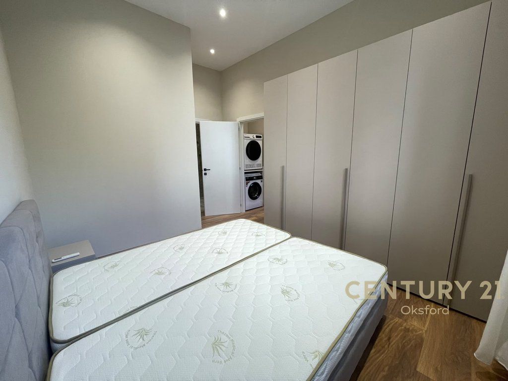 Jepet me qira apartament 2+1+2 te AnA Residence, Qyteti Studenti. 800 € /Muaj