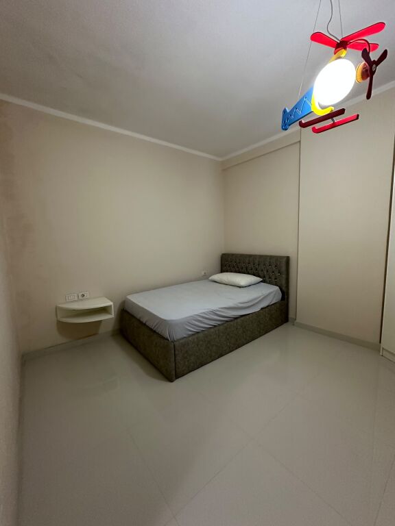 🏠 JEPET ME QIRA – APARTAMENT 2+1, ASTIR