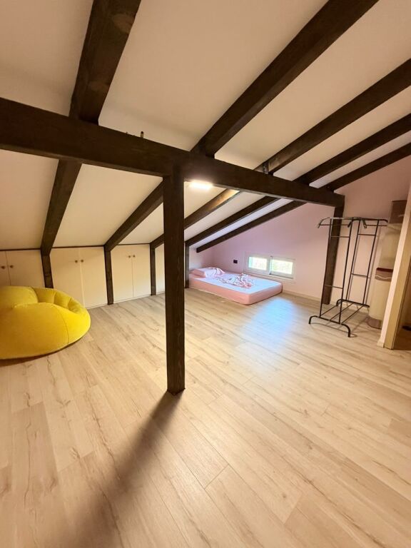 Villa in affitto a Petrele
