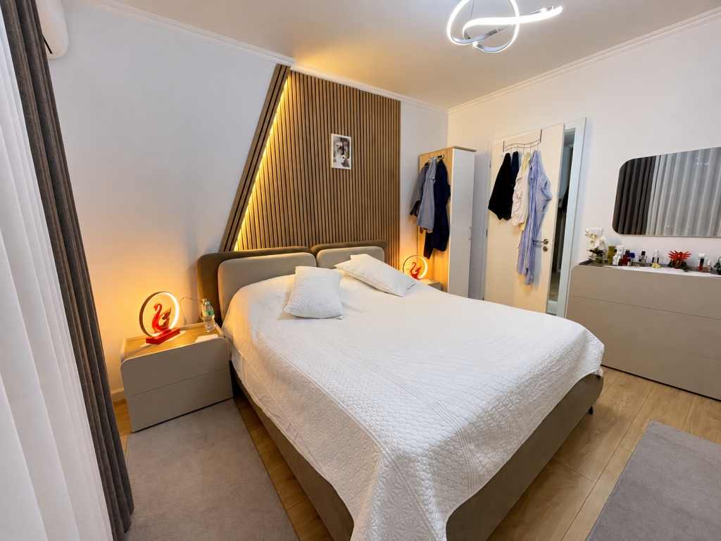 FOR SALE CONVERTED 2+1 APARTMENT, KINOSTUDIO.