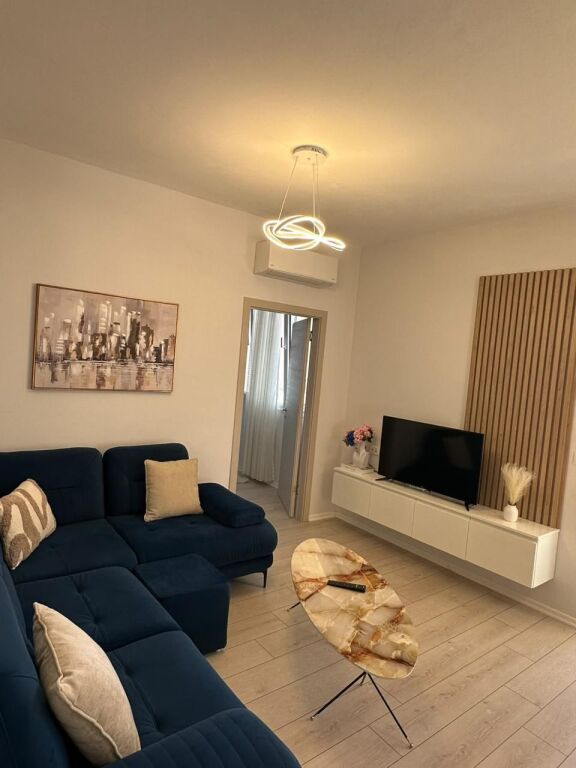 Apartament 1+1 per qira tek Green City ne Astir.  