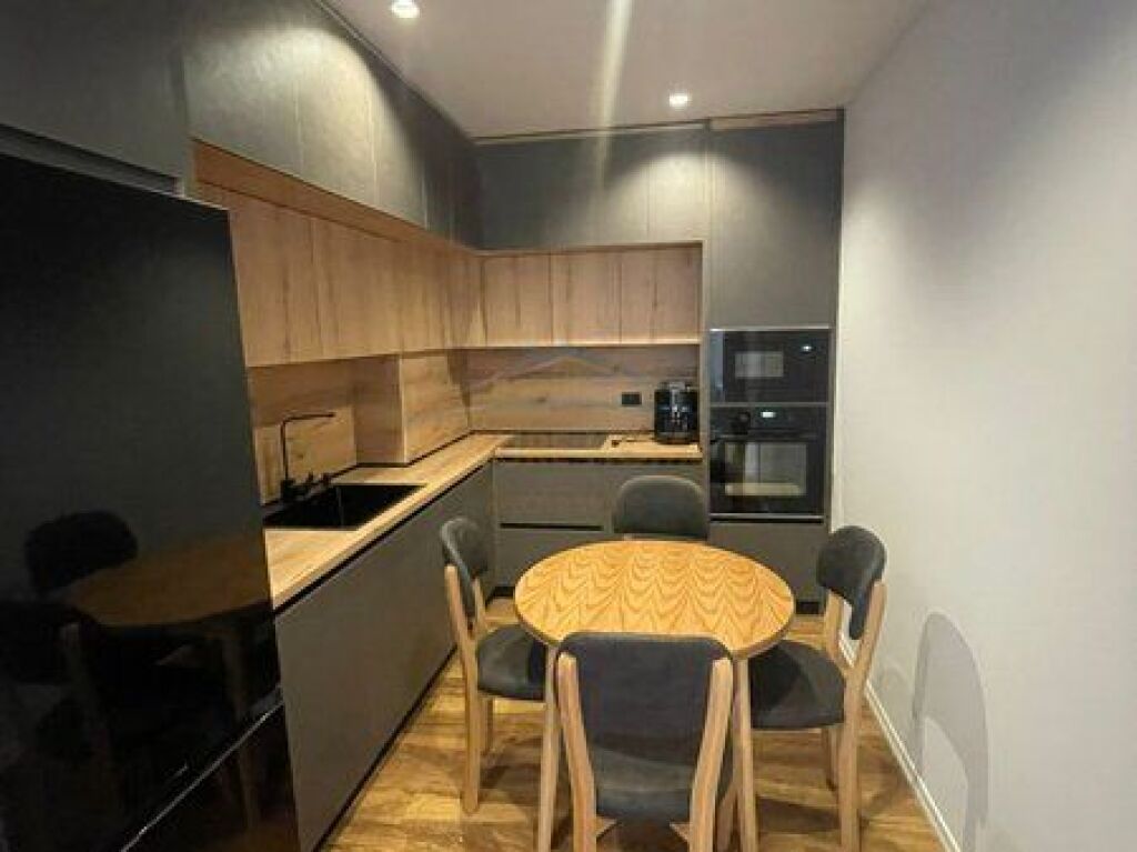 For rent, Apartment 2+1+2 Parking Spaces, Zoological Garden, Tirana.