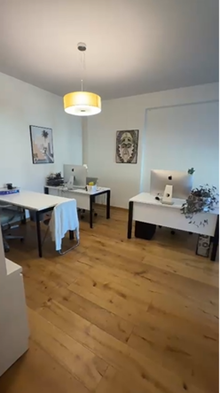🏢 OFFICE FOR RENT ON KOSOVAREVE STREET 📍 Next to the “Marin Barleti” University