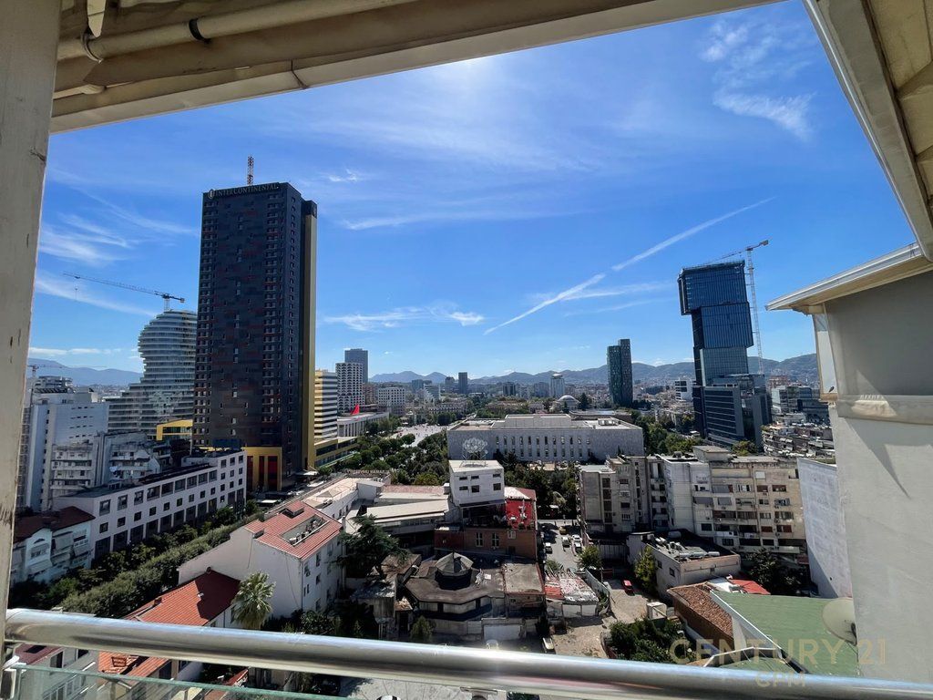 Vendesi in vendita Penthouse Unico, Ex Circo, Viale Zogu I Pare