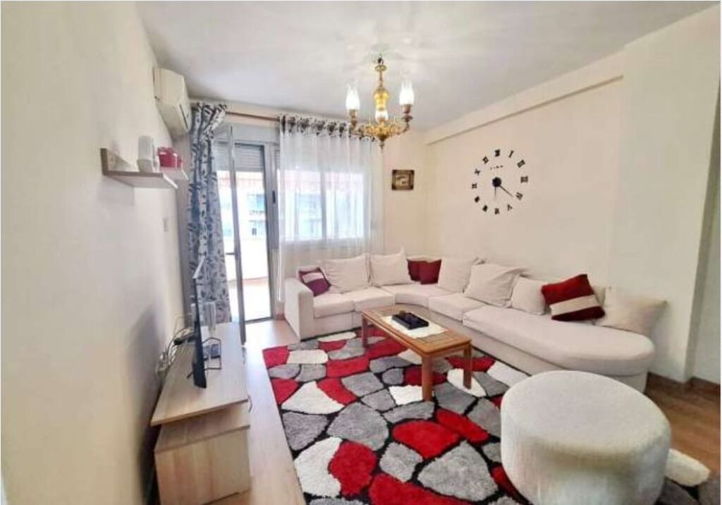 Jepet Me Qera Apartament 2+1+2 Tualete + 2 Ballkone