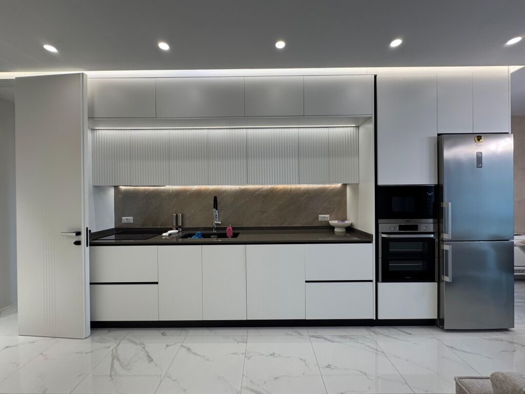 Jepet apartament me qera 1+1