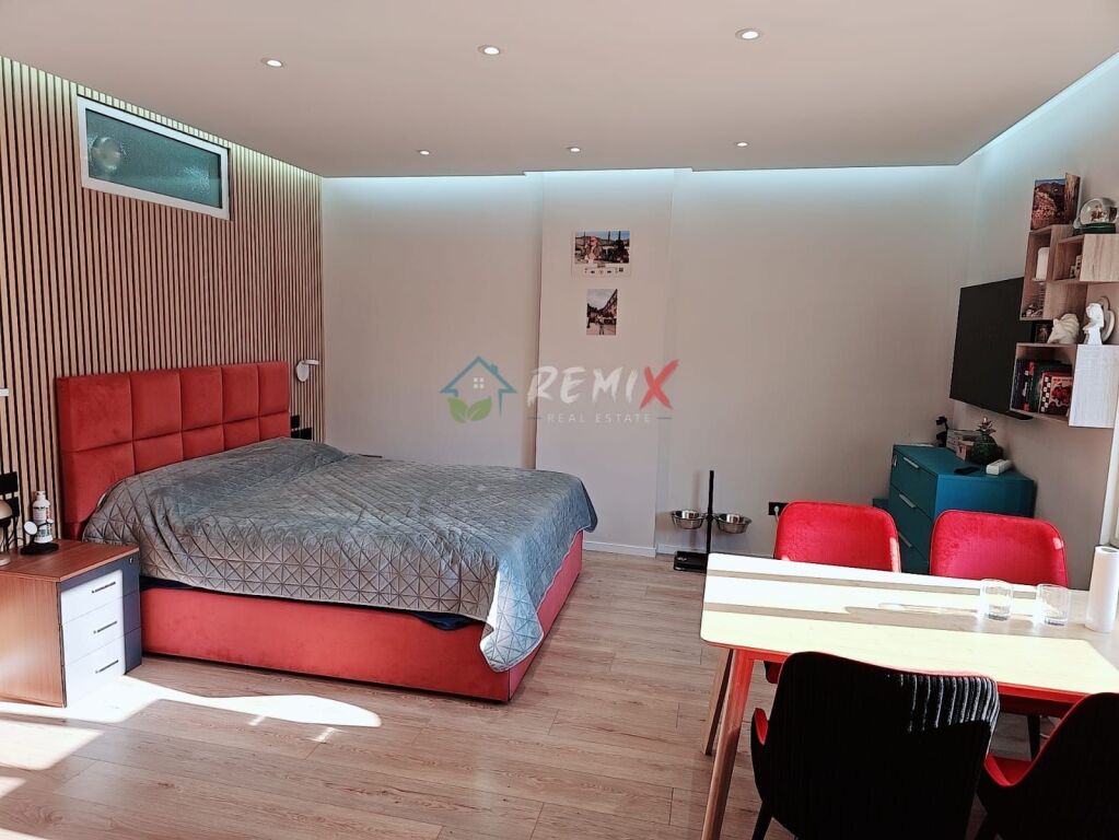 🏖️ SHITET GARSONIERE – SHKËMBI I KAVAJËS, DURRËS