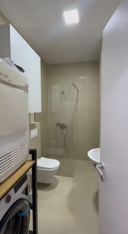 Apartament 2+1 me qera, Rruga e Elbasanit, Xheluks Residence.