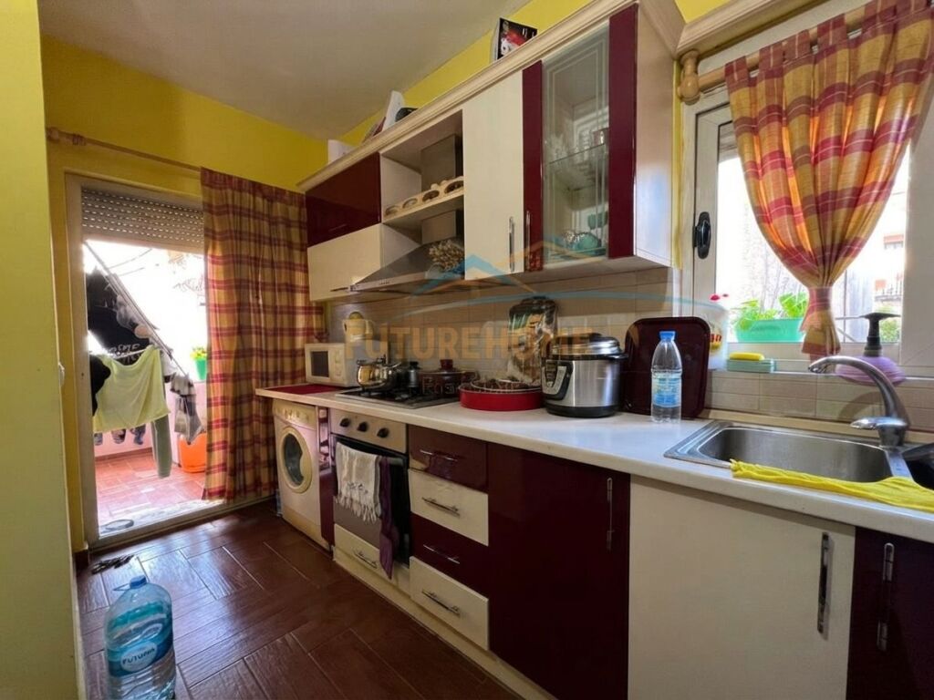 Shitet Apartament 2+1, Rruga Dritan Hoxha,Tiranë