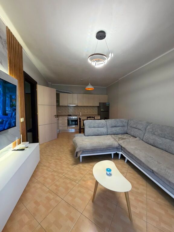 🏡 1+ 1 HOUSE FOR RENT – LUNGOMARE, VLORË