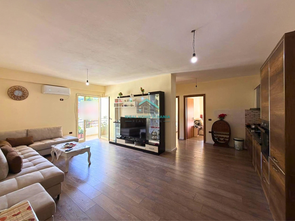 APPARTAMENTO 2+1 IN VENDITA – TRIBUNALE, VLORË