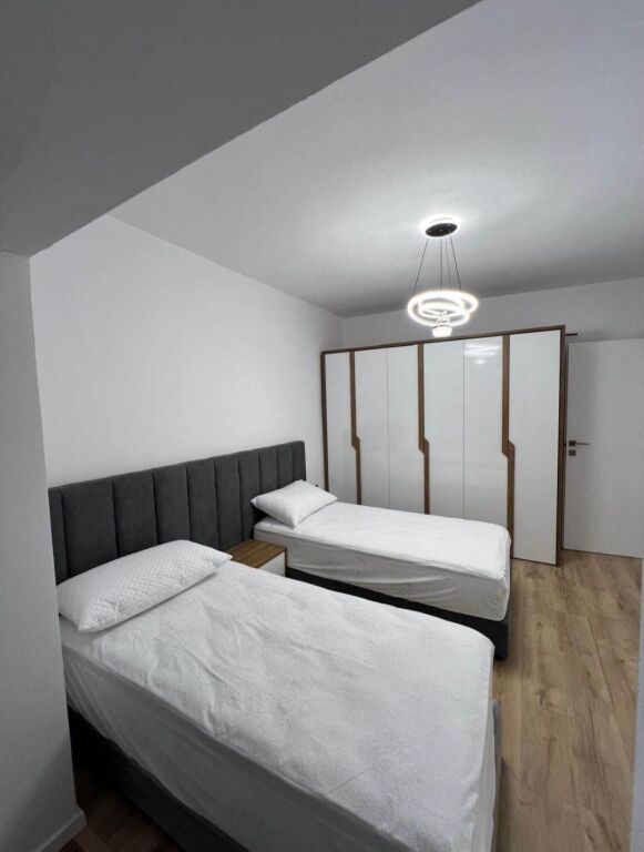 Aprtamenet 2+1 me Qera - 21- Dhjetori, Tirane