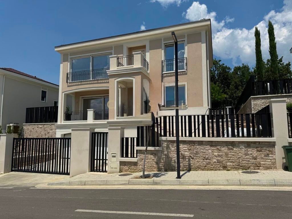 Villa premium in affitto Collina Verde Teg
