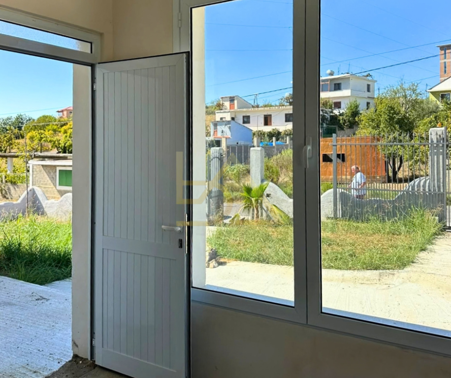 SHITET SHTËPI PRIVATE – RASHBULL, DURRËS