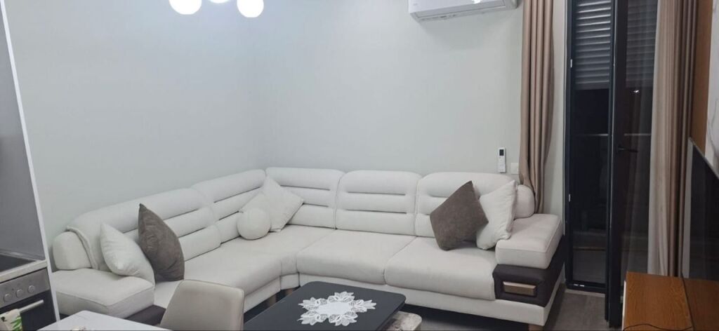 APARTAMENT 1+1 65,000 LEKE QENDER
