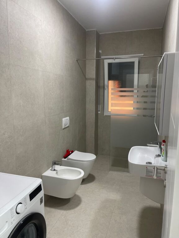 Apartament me qira, Kamez 2+1+Post parkimi