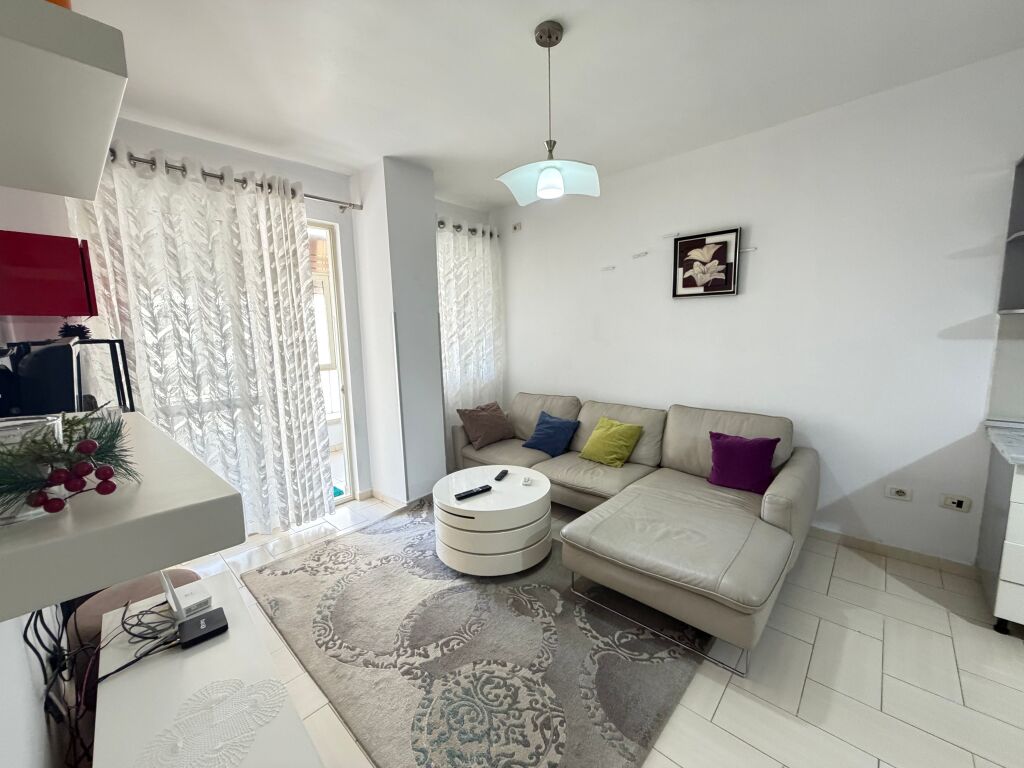 🏠 Apartment 2+1 for rent – “3 Dëshmorët” Street   Price 50,000 lek Negotiable