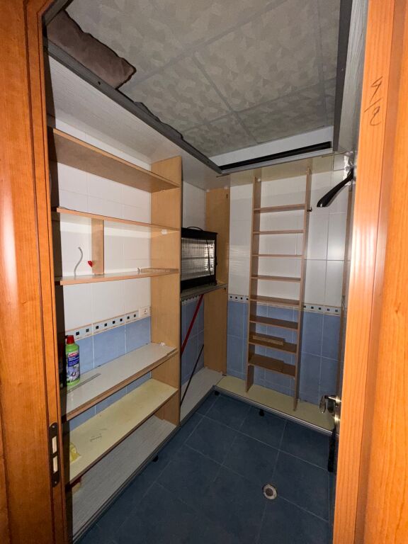 🏠 Apartment 2+1 for rent – “3 Dëshmorët” Street   Price 50,000 lek Negotiable