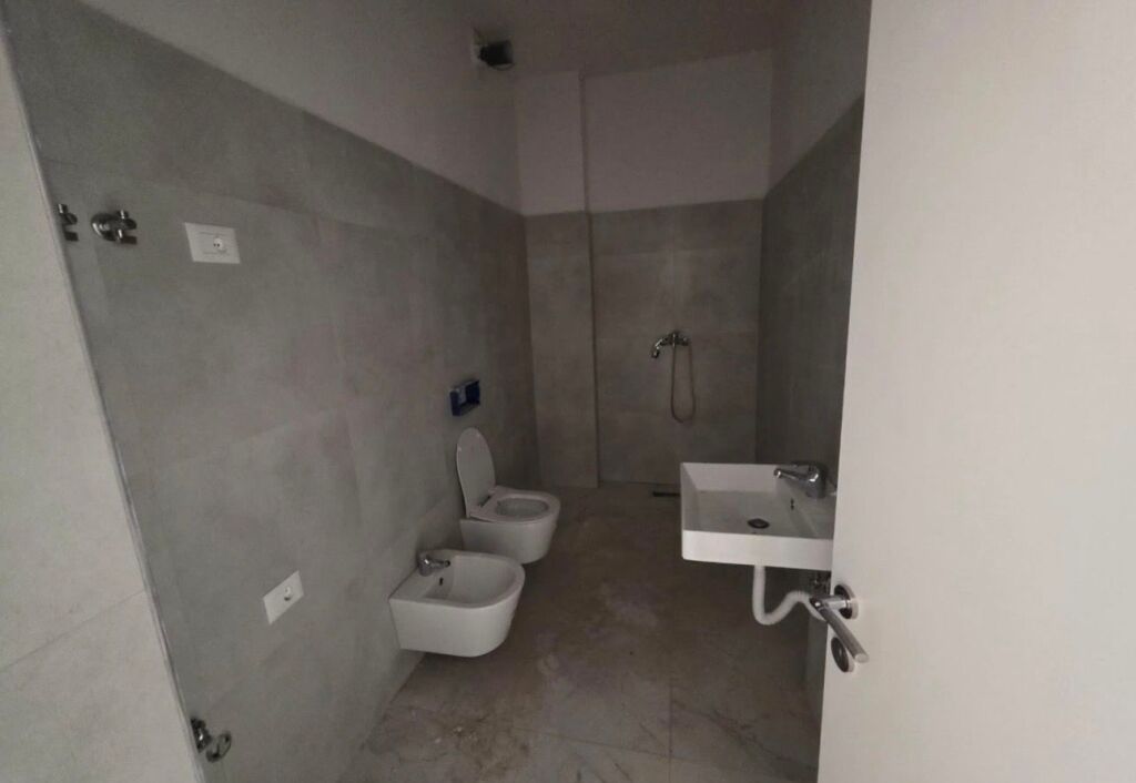 For sale 2+1 PORTA TIRANA