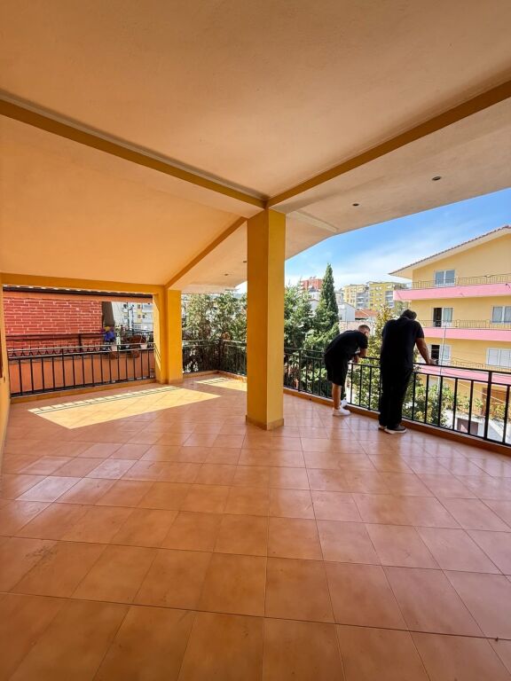 Jepet Me Qera Apartament 2+1+1 Post Parkimi