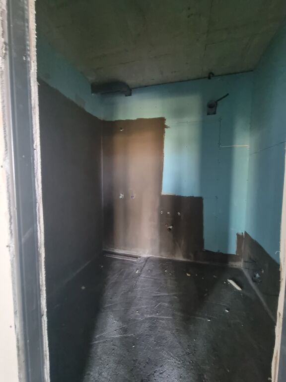 Shitet Apartament 1+1  ne Ali Dem prane Spitalit Continental   Kati 1 banim   Sip: neto 65 89 m² Sip: 75.18 m²  Perfundimi brenda 1 viti Çmimi 136.000 euro i pa diskutueshëm
