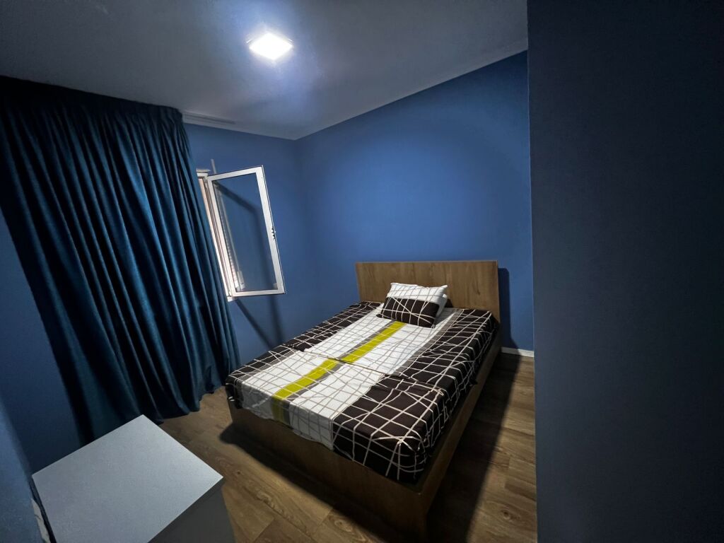 Liqeni i Thate pas Radisonit, shitet apartament 3+1+2 plus GARAZHD.
