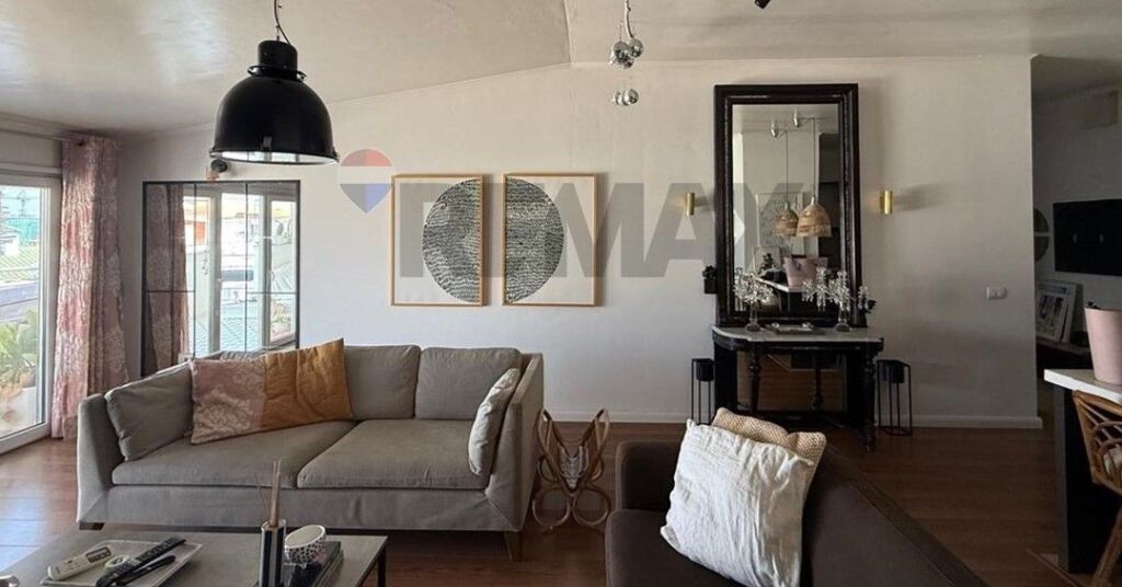 PENTHOUSE PËR SHITJE – KODRA E DIELLIT  ID: 530361001-2088