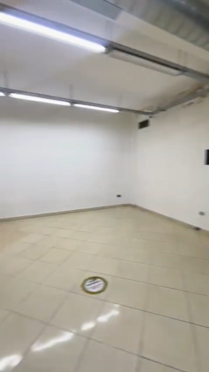 Magazzino in affitto a Kombinat !