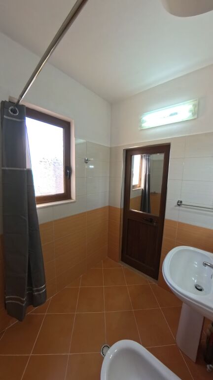 🔥 ONLY 500 M FROM SKËNDERBEJ SQUARE – 1+1 NEWLY INVESTED IN SELVI 60 m²