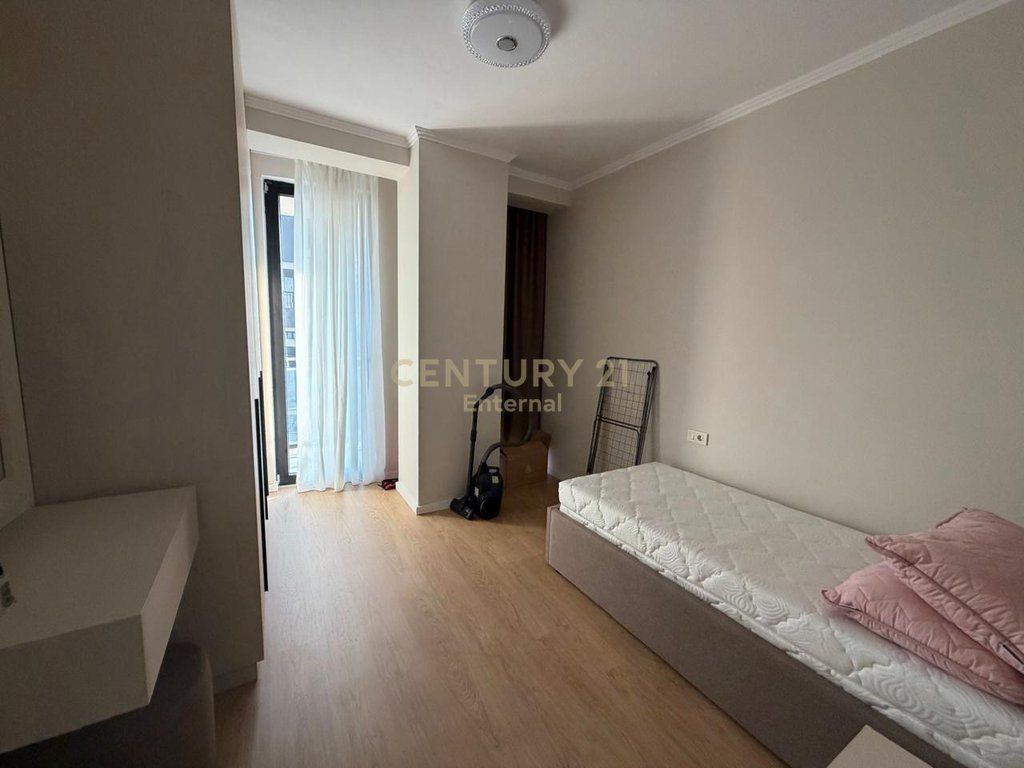 Apartament 2+1 Me Qira në Rrugën Mine Peza, Tiranë - 1000€ | 93.7 m² 1,000 € /Muaj
