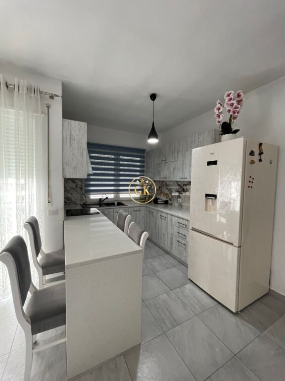 20919593 🏡 SHITET APARTAMENT 2+1 – PLAZH, DURRËS | PRANË HOTEL VIVAS
