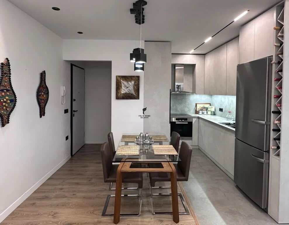 SHITET VILA 2-KATSHESHE FRESK 550.000 EURO FH-94181