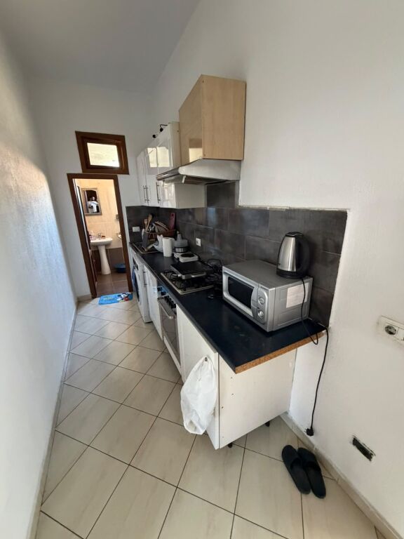 Jepet me qera Apartamenti 1+1 , Astir rruga Teodor Keko perballe Bar Oslo 400 mije leke i diskutueshem