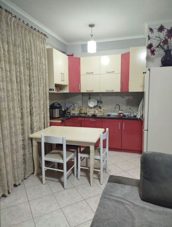 APARTAMENT 1+1 NE SHITJE TE KODRA E DIELLIT