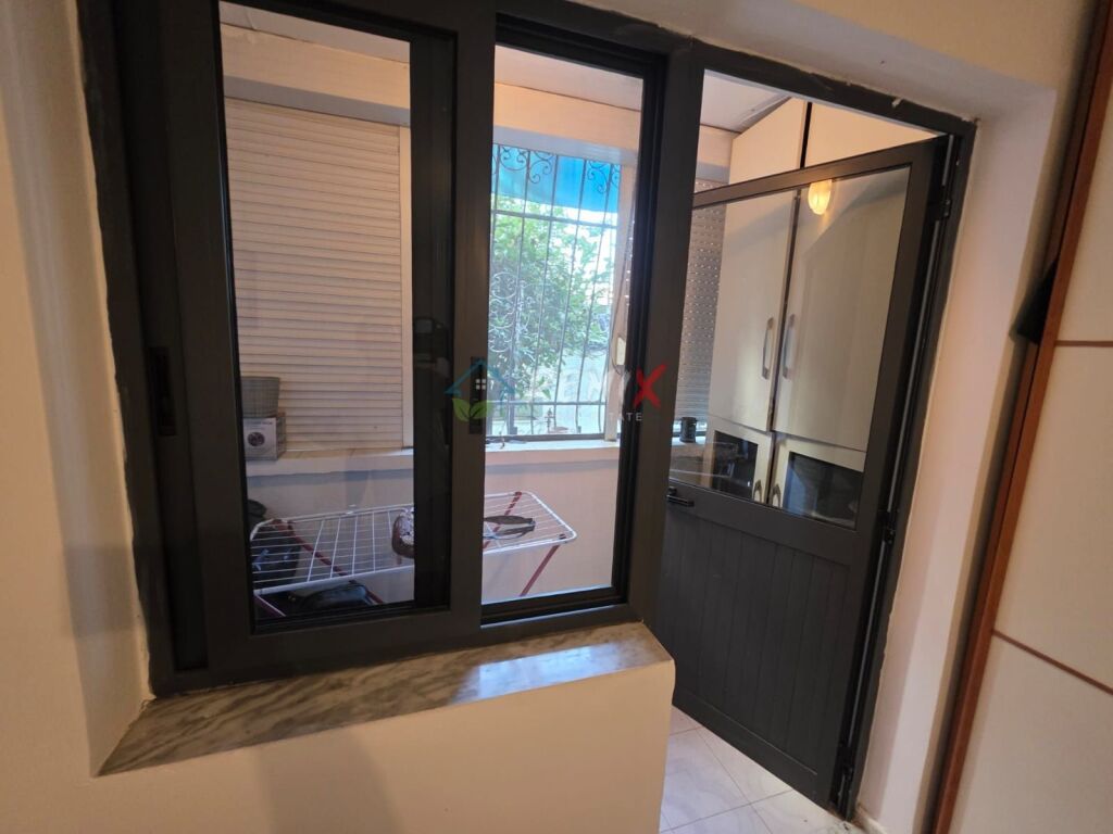 SHITET APARTAMENT 2+1 ME TOKË PRIVATE! 🌿