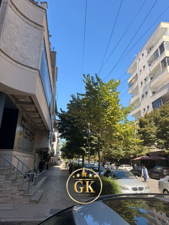 SHITET AMBIENT BIZNESI PRAN KAZAZIT DURRES