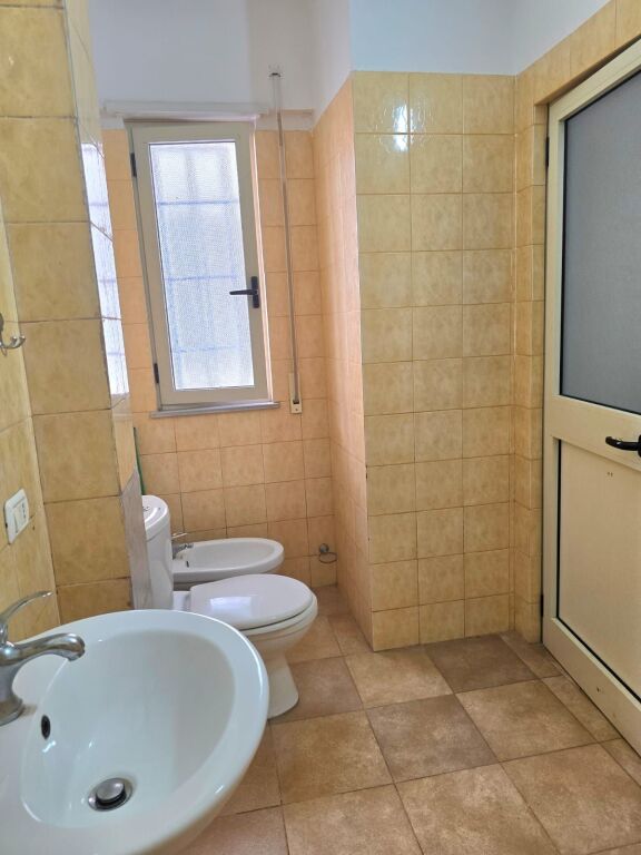 🏡✨ VENDESI APPARTAMENTO 2+1 – SPIAGGIA ILIRIA, DURRËS 🌊