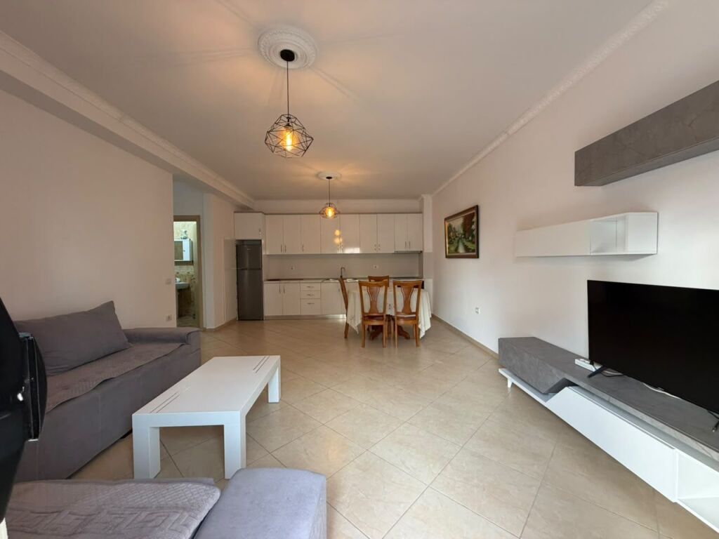 Apartment 2+1 For Long Term Rent - Lungomare, 1-Maj school, Vlorë