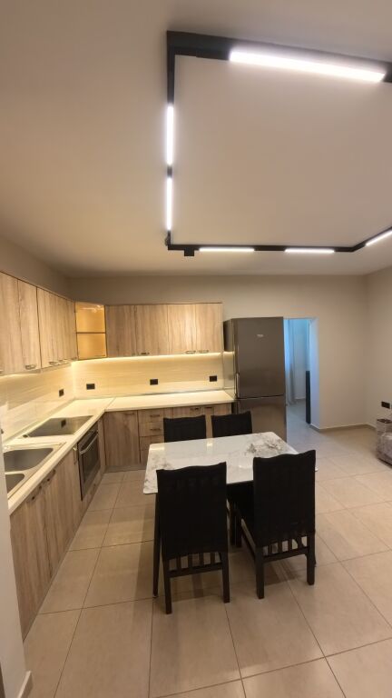🔥 ONLY 500 M FROM SKËNDERBEJ SQUARE – 1+1 NEWLY INVESTED IN SELVI 60 m²