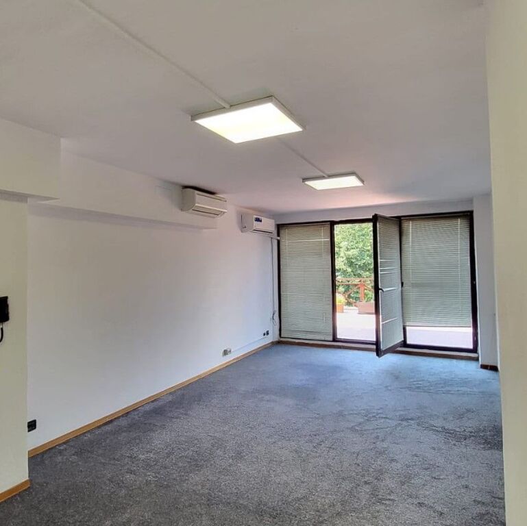 🏢 AFFITTASI – UFFICIO IN CENTRO 📍