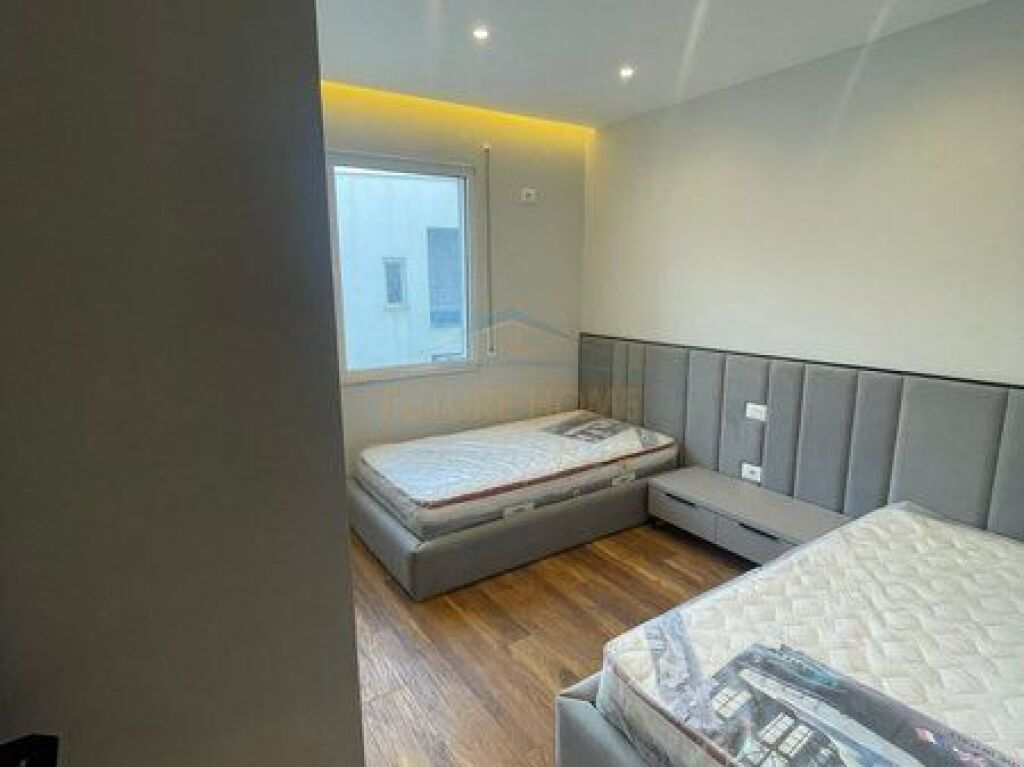 For rent, Apartment 2+1+2 Parking Spaces, Zoological Garden, Tirana.