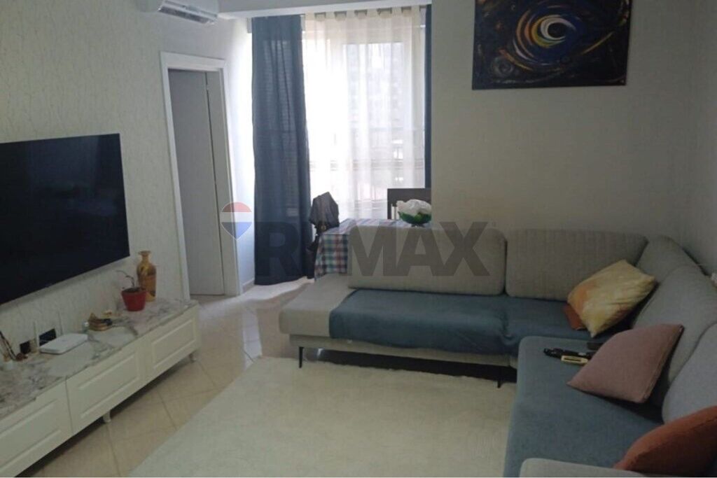 Shitet apartament 1+1 ne Yzberisht